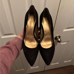 BCBGMaxAzria Black Pointed Toe Heels